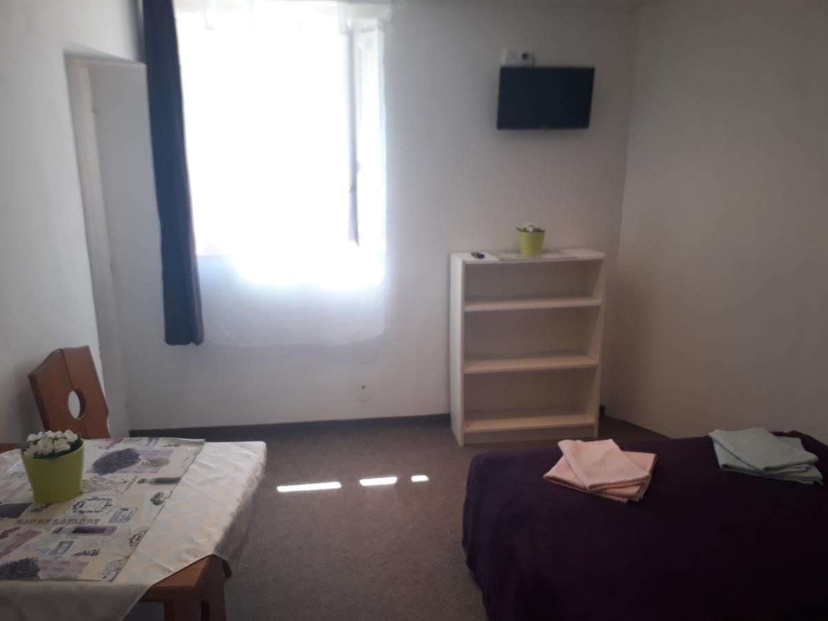 Apartmany 卡尔施泰因 外观 照片