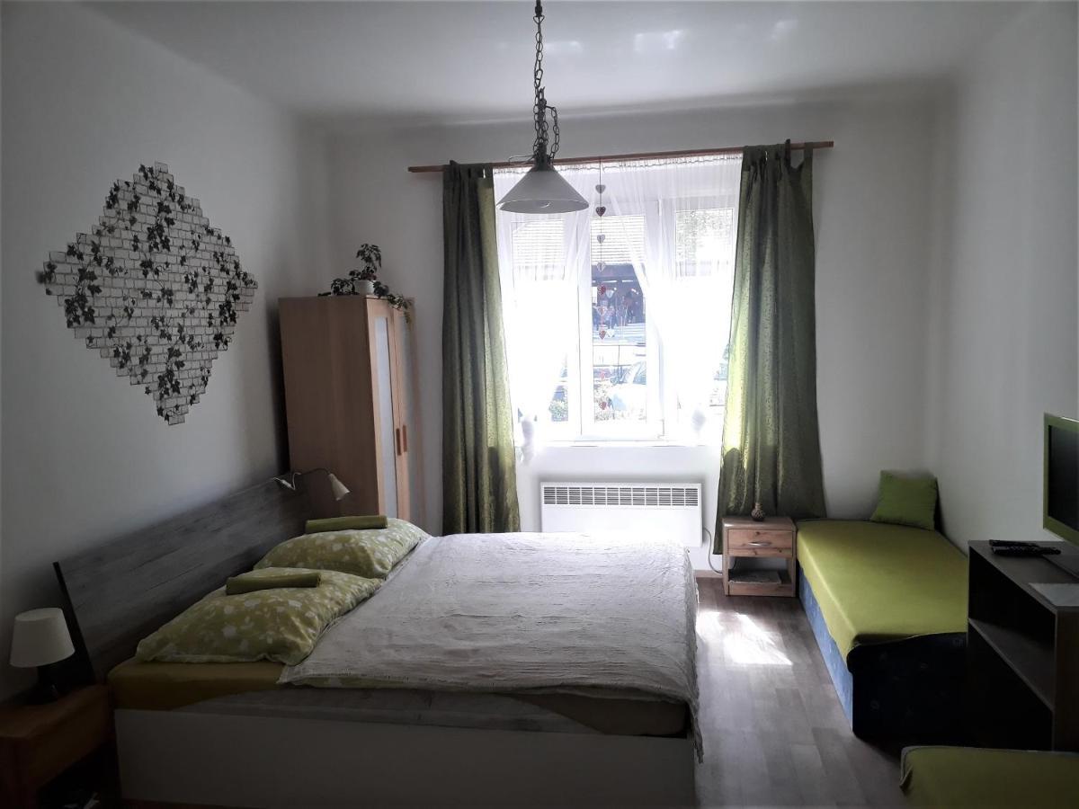 Apartmany 卡尔施泰因 外观 照片